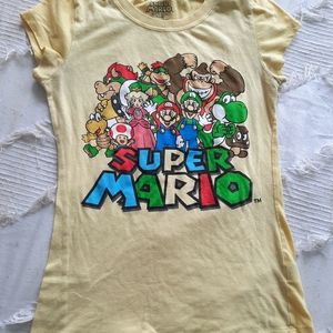 Super Mario Bros graphic tee!!